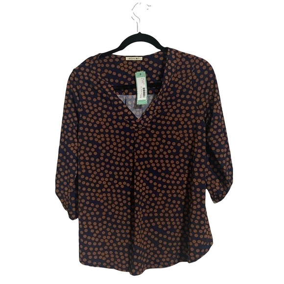 Stitch Fix Beacon Patty Roll Tab Top in Navy Dot, New With Tags - Picture 2 of 6